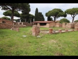 06699 ostia - regio iv - insula v - edificio (iv,v,7-9) - cortile del dioniso - bli ri nordosten.jpg